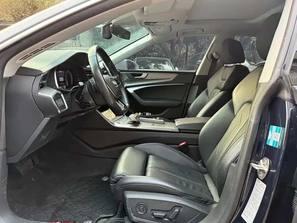 Audi A7 2021 из CN, фото 9
