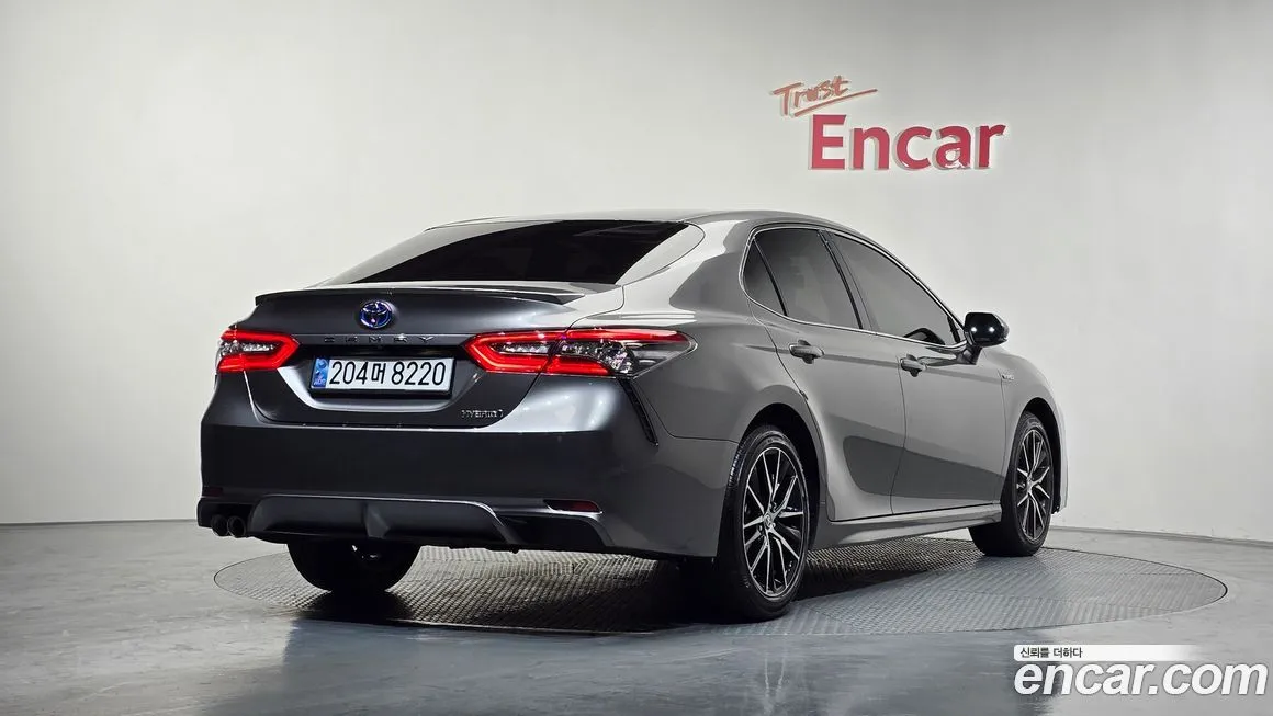 Toyota Camry 2024 из KR, фото 2