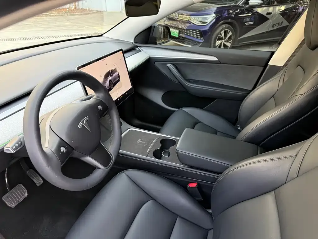 Tesla Model Y 2024 из CN, фото 7