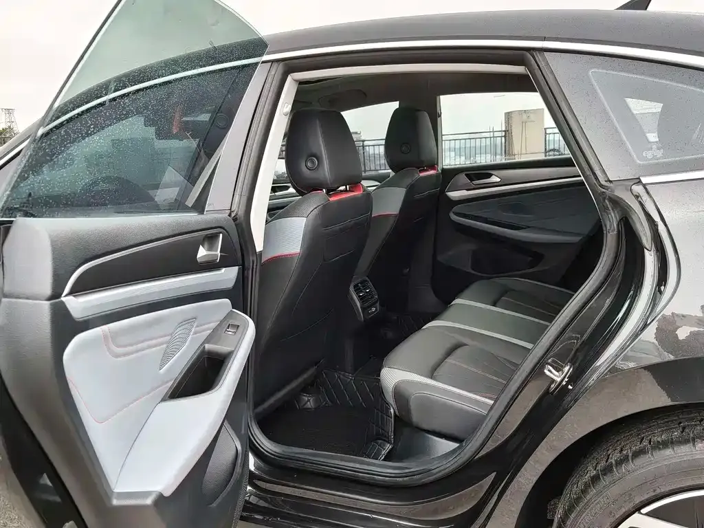 Volkswagen Lamando 2023 из CN, фото 6