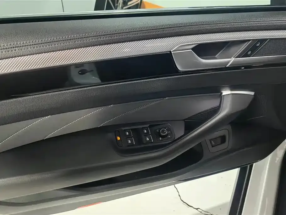 Volkswagen CC 2022 из CN, фото 5