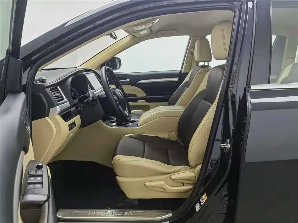 Toyota Highlander 2021 из CN, фото 9