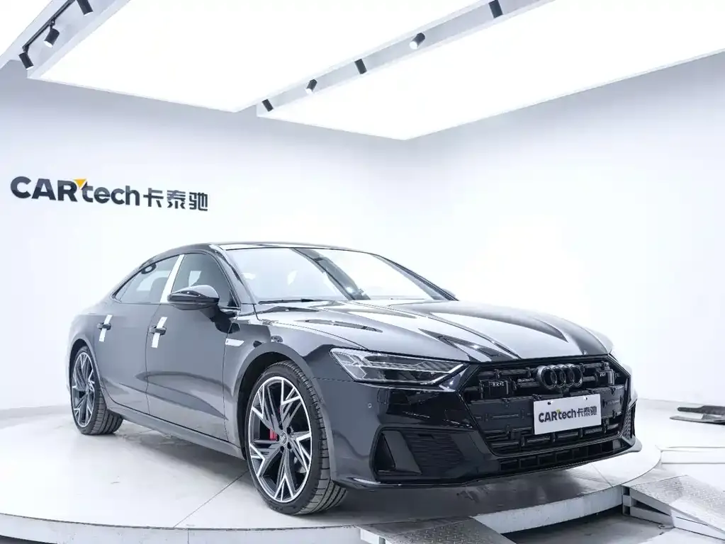 Audi A7L — фото 10