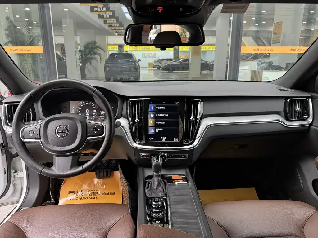 Volvo S60 2021 из CN, фото 3