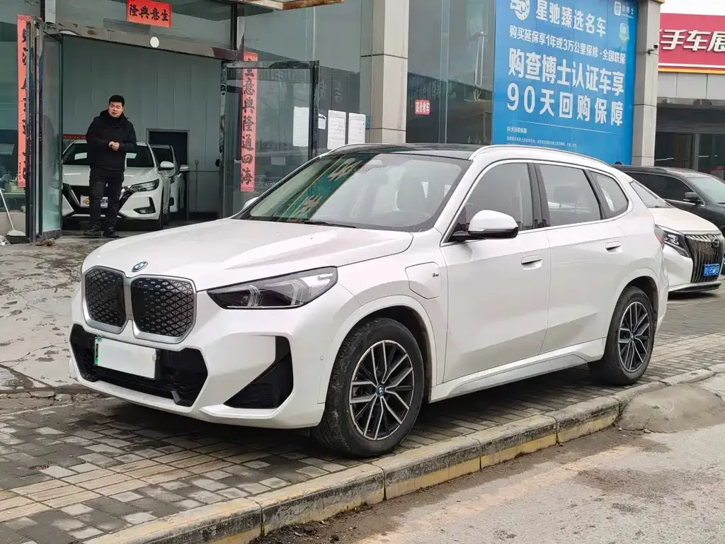 BMW iX1 2025 из CN, фото 1