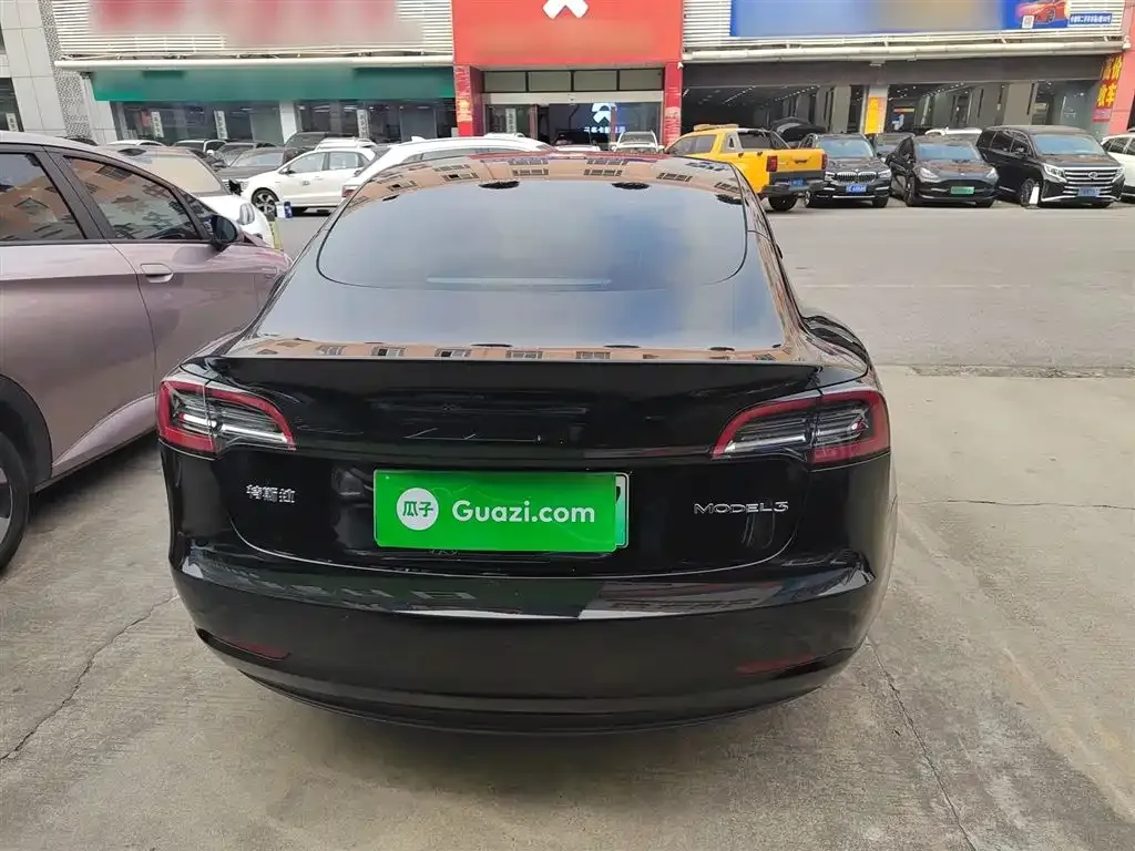 Tesla Model 3 — фото 7