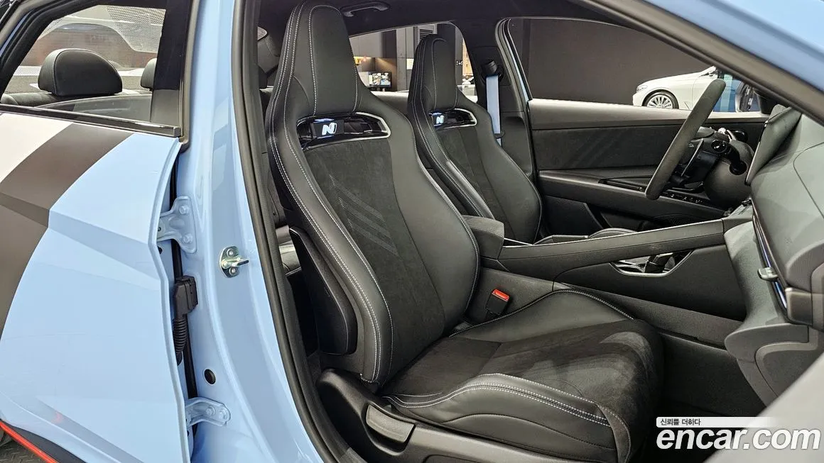 Hyundai AVANTE — фото 3