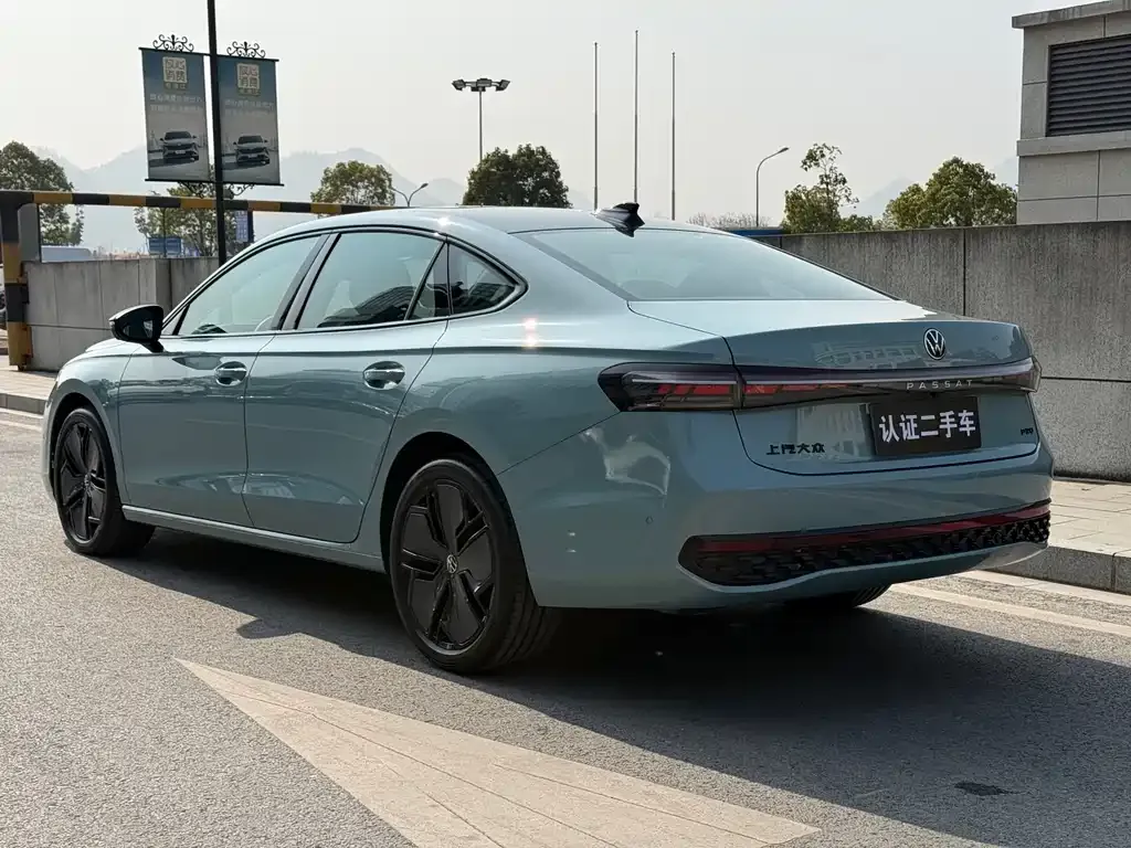 Volkswagen Passat 2024 из CN, фото 7