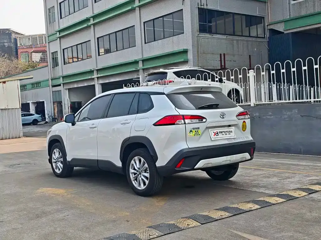 Toyota Corolla Cross 2025 из CN, фото 7