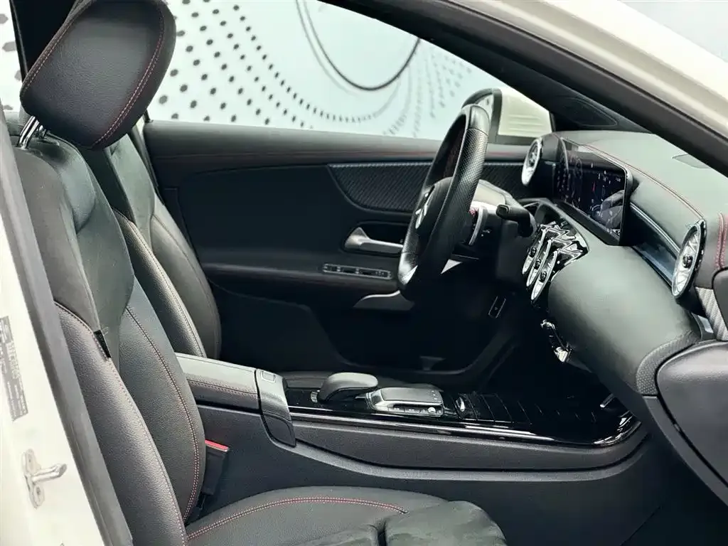 Mercedes-Benz A-Class 2024 из CN, фото 9