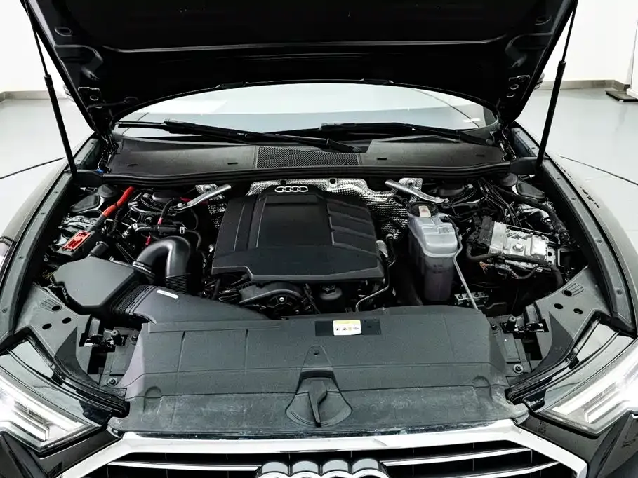 Audi A6L 2021 из CN, фото 6