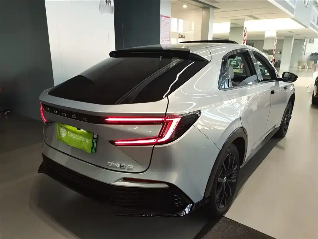 Honda e:NP2 2025 из CN, фото 2