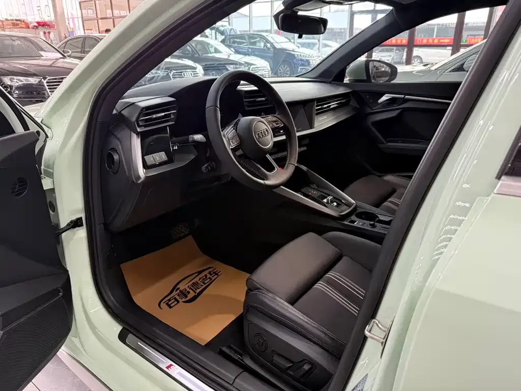Audi A3 2022 из CN, фото 10