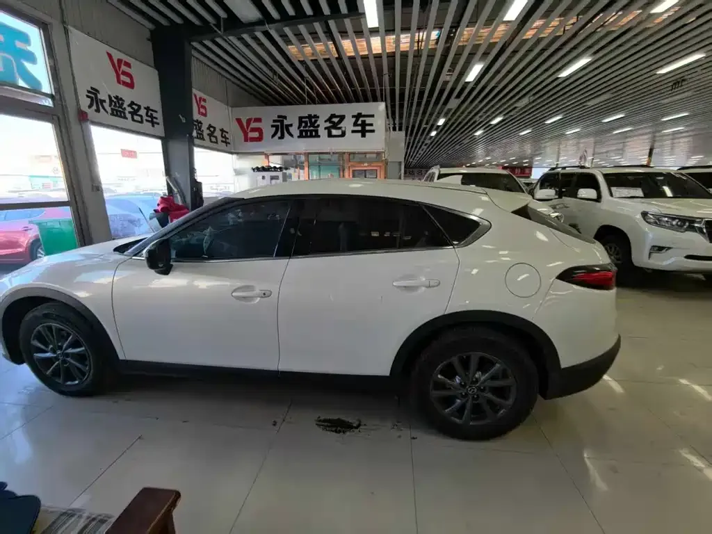 Mazda CX-4 2022 из CN, фото 4
