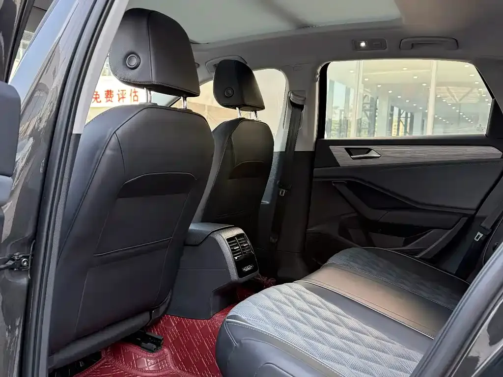 Volkswagen Sagitar 2024 из CN, фото 6