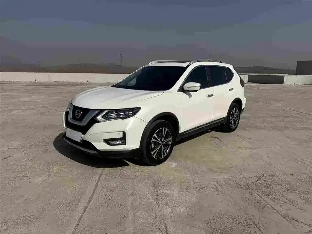 Nissan X-Trail 2023 из CN, фото 1