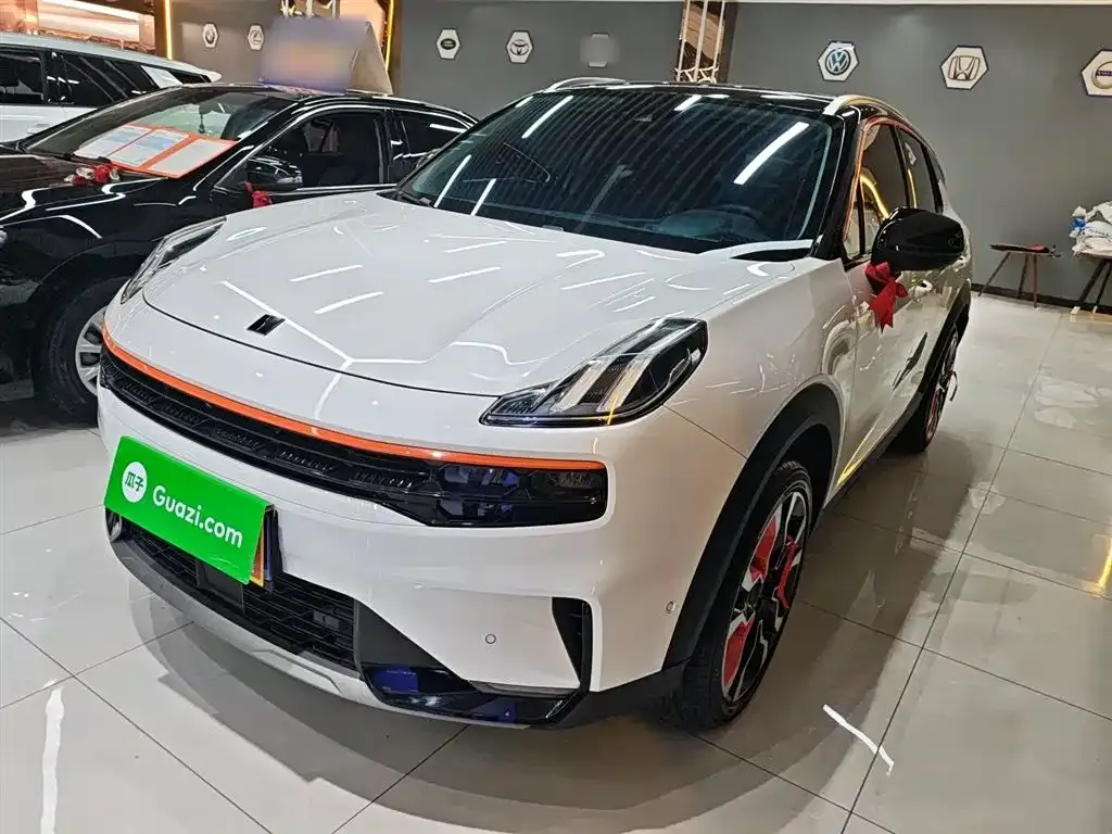 Lynk & Co 06 2021 из CN, фото 1