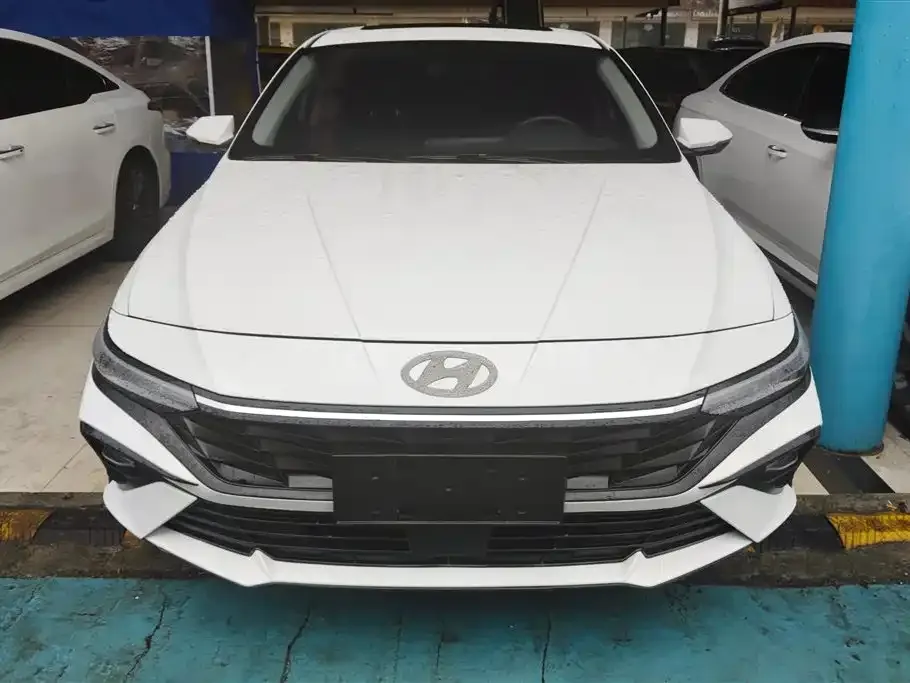 Hyundai Elantra 2024 из CN, фото 3