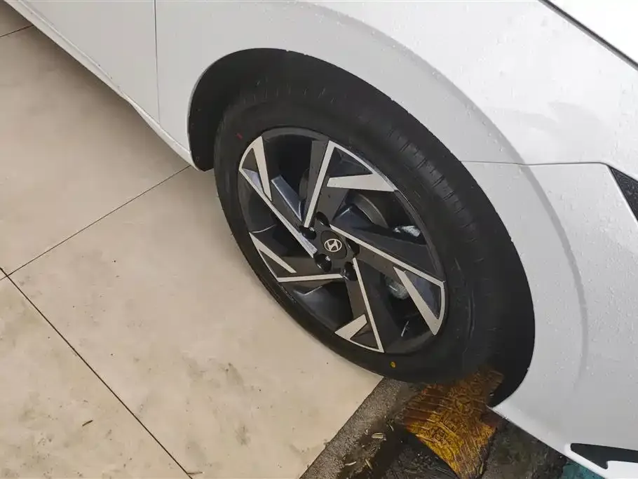 Hyundai Elantra 2024 из CN, фото 10