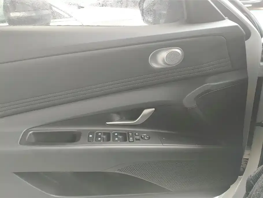 Hyundai Elantra 2024 из CN, фото 4