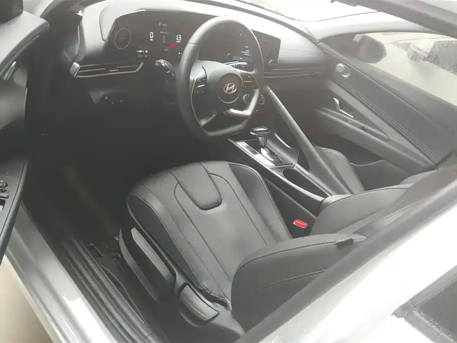 Hyundai Elantra 2024 из CN, фото 6