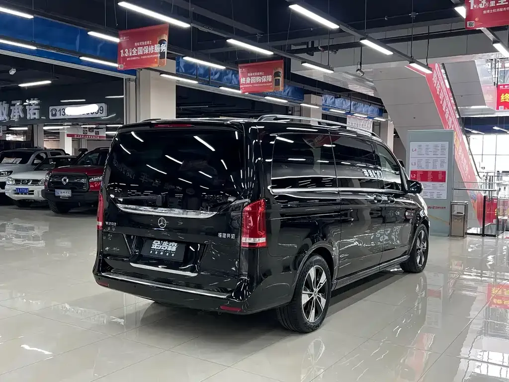 Mercedes-Benz V-Class 2021 из CN, фото 10