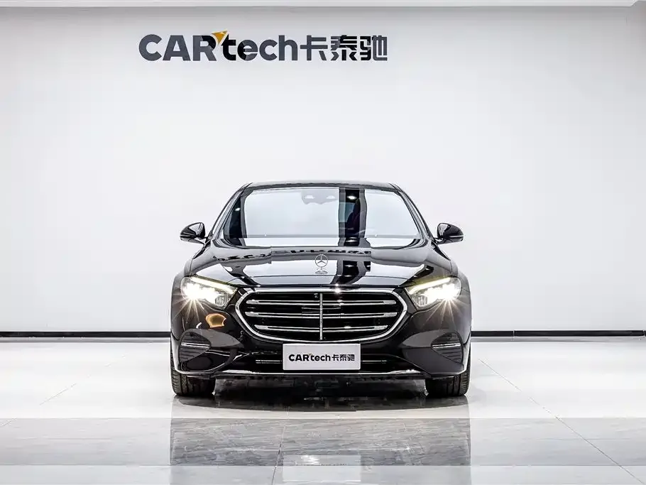 Mercedes-Benz E-Class — фото 10