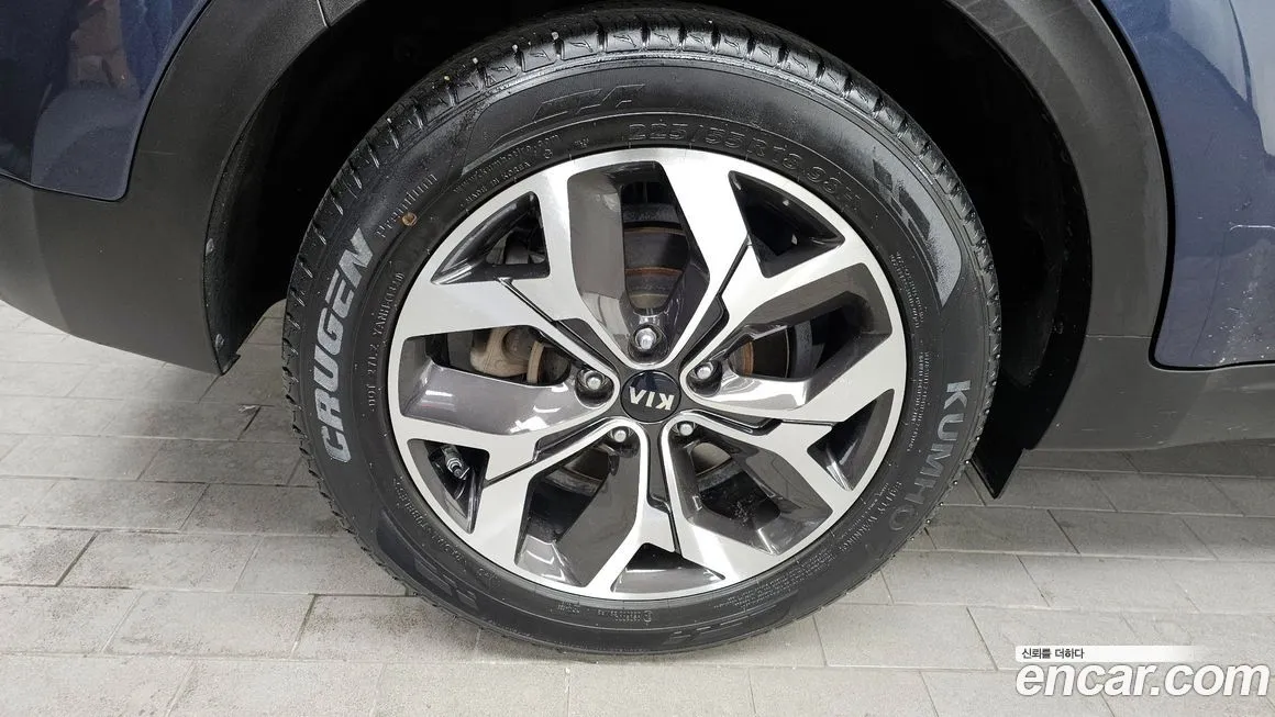 Kia Sportage — фото 9