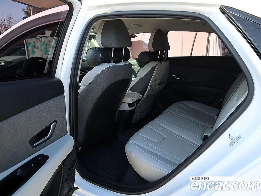 Hyundai AVANTE — фото 10