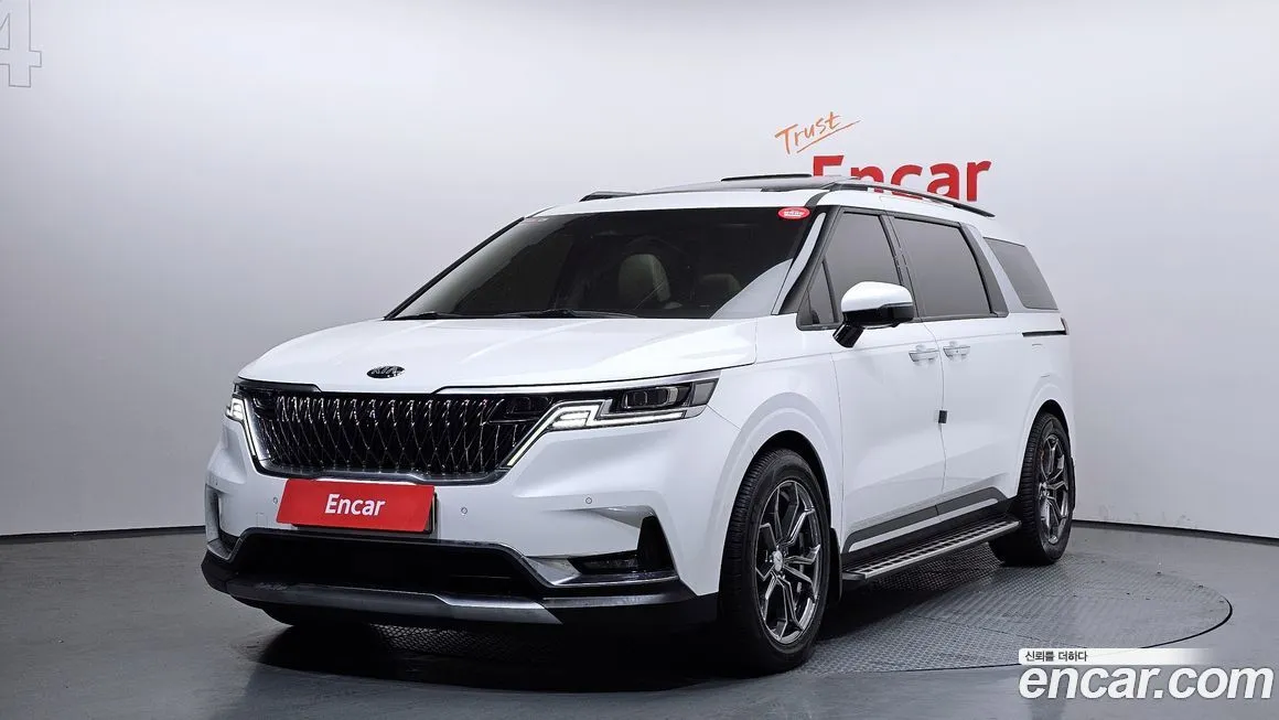 Kia Carnival — фото 1