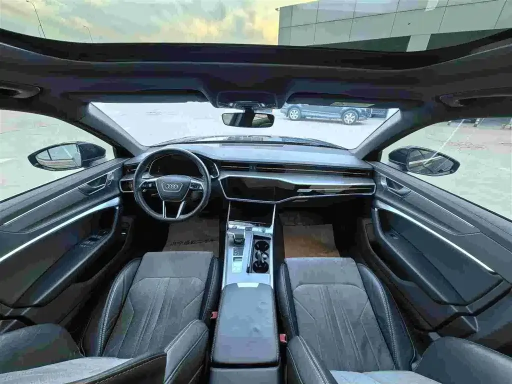 Audi A6L 2023 из CN, фото 6