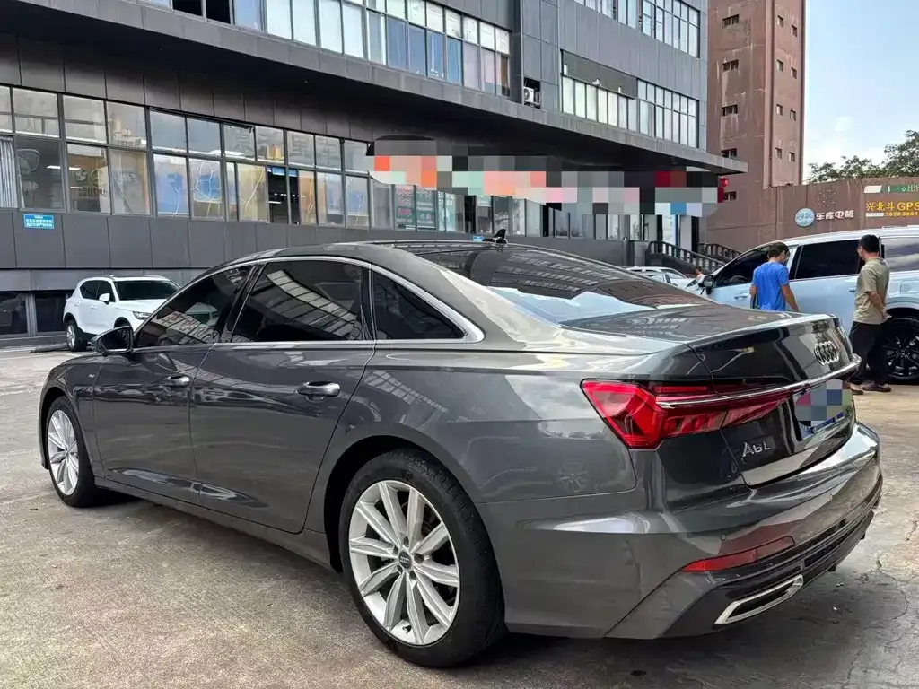 Audi A6L 2021 из CN, фото 9