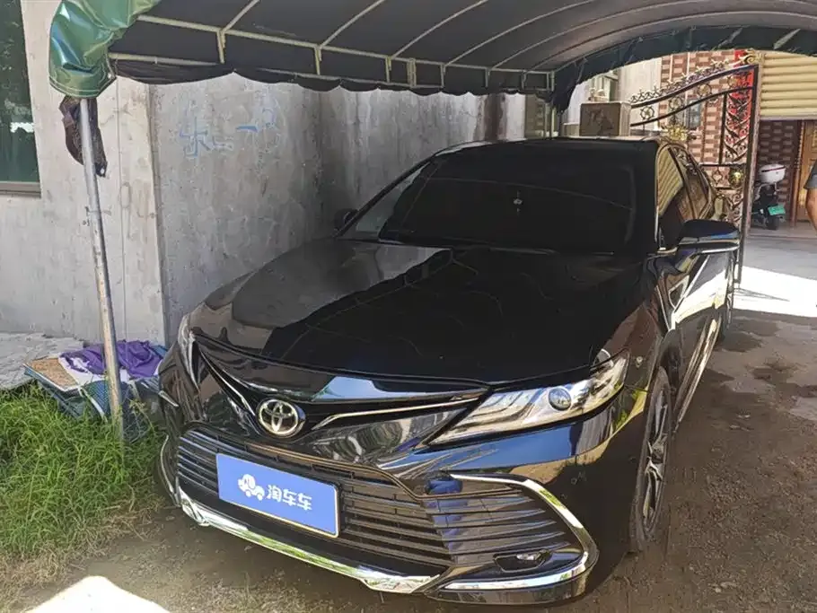 Toyota Camry 2023 из CN, фото 1