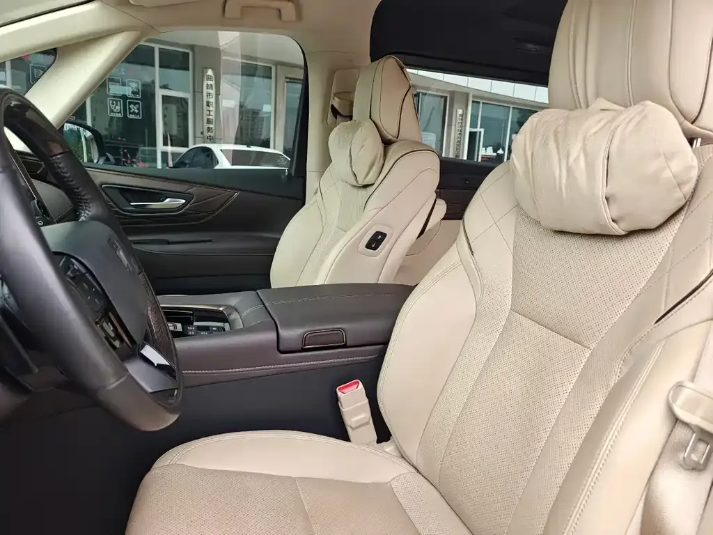 Toyota Vellfire 2024 из CN, фото 8