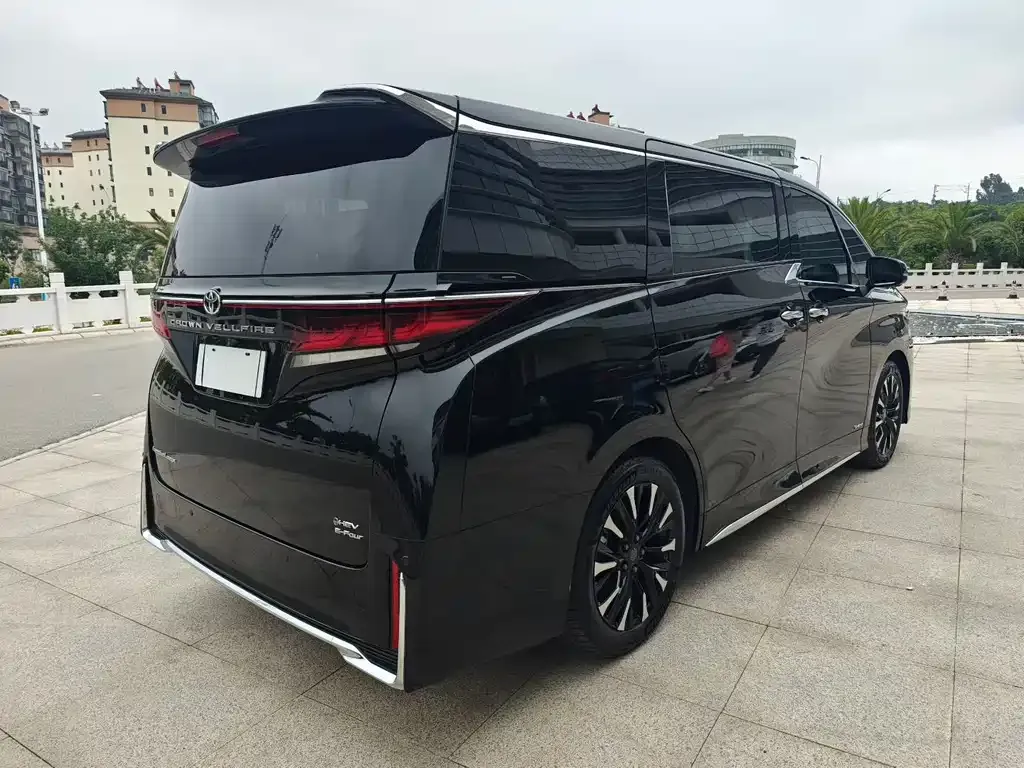 Toyota Vellfire 2024 из CN, фото 5