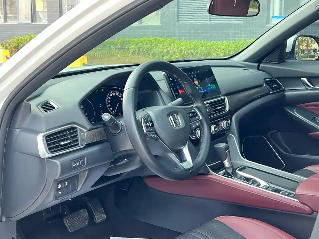 Honda Inspire 2022 из CN, фото 2