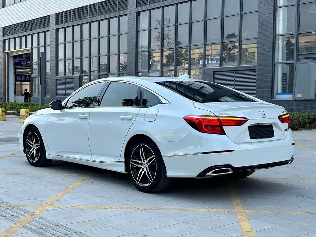 Honda Inspire 2022 из CN, фото 8