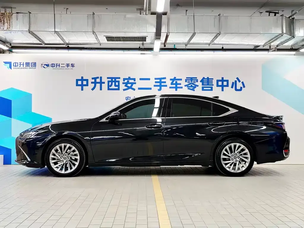 Lexus ES 2025 из CN, фото 3
