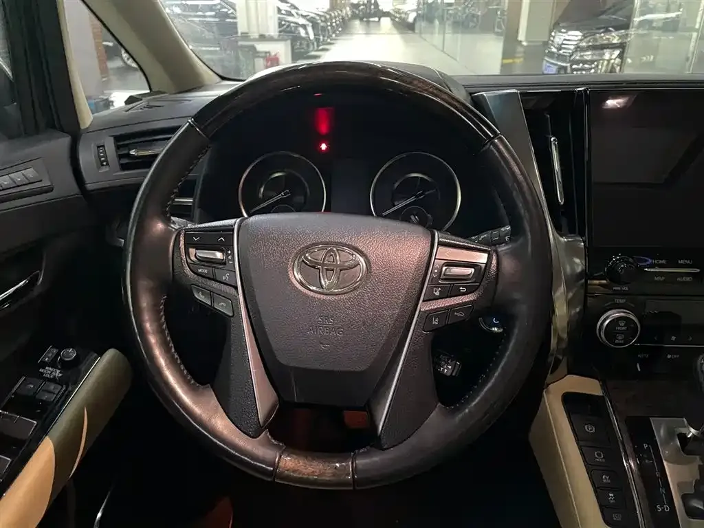 Toyota Vellfire 2023 из CN, фото 4