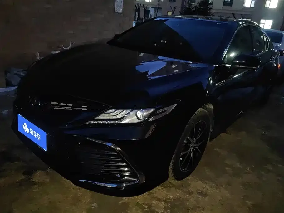 Toyota Camry 2023 из CN, фото 1