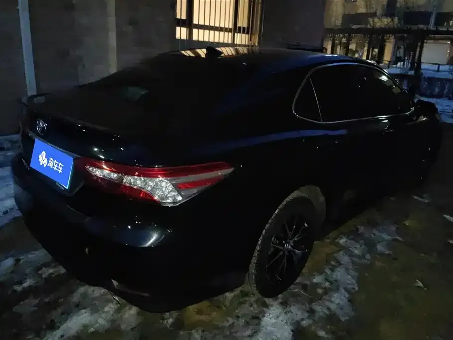 Toyota Camry 2023 из CN, фото 2