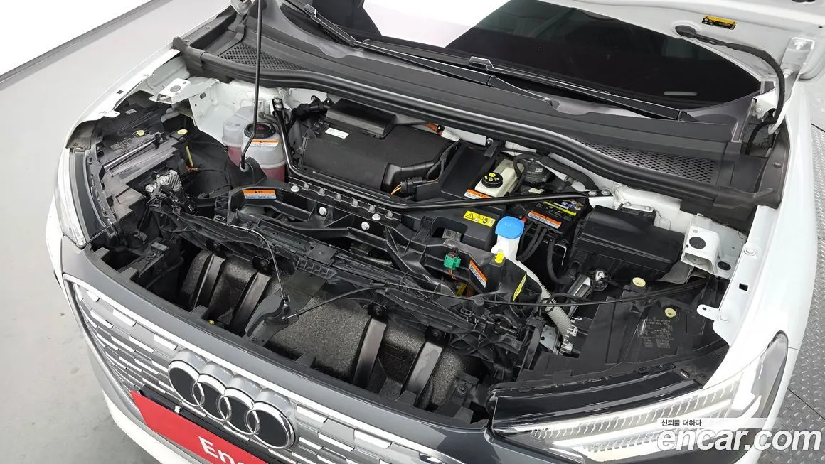 Audi Q4 e-tron 2022 из KR, фото 10