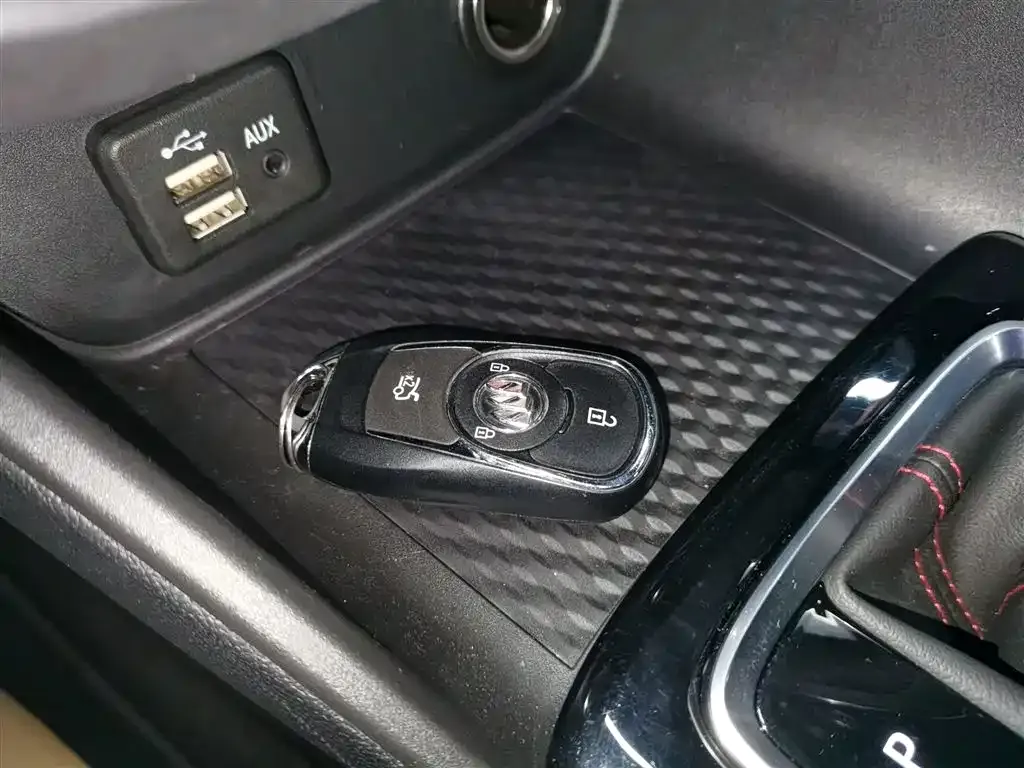 Buick Verano 2022 из CN, фото 3