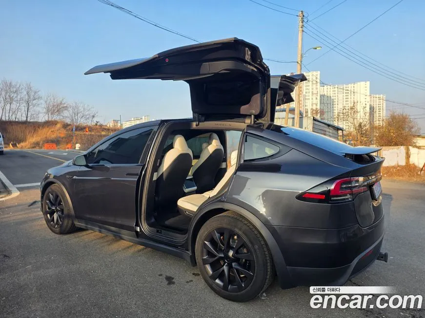 Tesla Model X 2024 из KR, фото 9