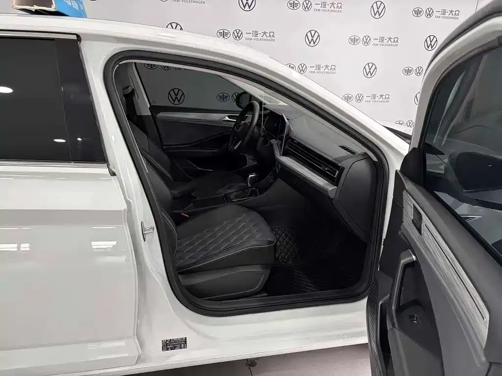 Volkswagen Sagitar 2024 из CN, фото 4