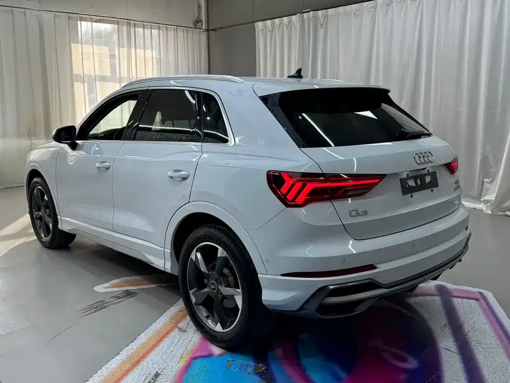 Audi Q3 — фото 9