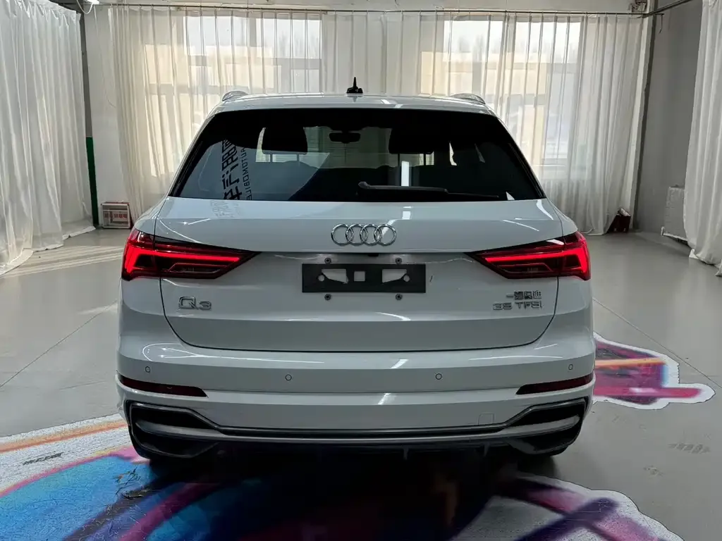 Audi Q3 — фото 6