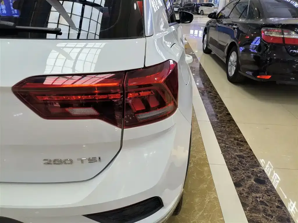 Volkswagen T-Roc 2021 из CN, фото 3