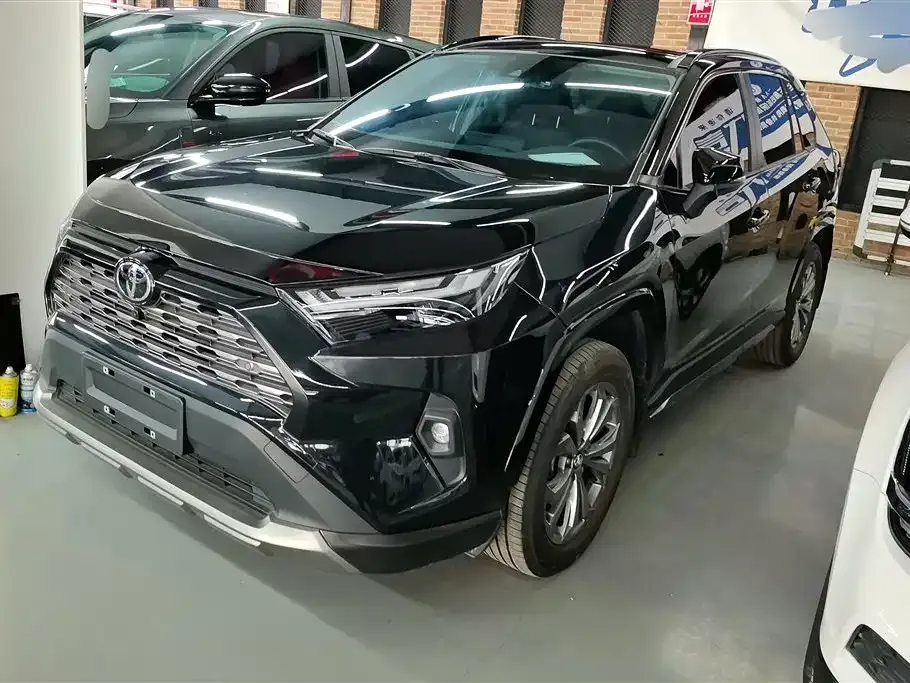 Toyota RAV4 2025 из CN, фото 1