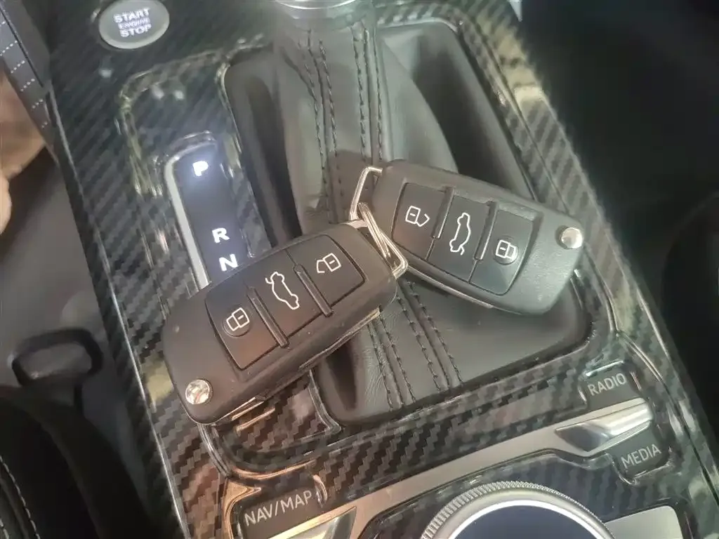 Audi Q2L e-tron 2021 из CN, фото 8